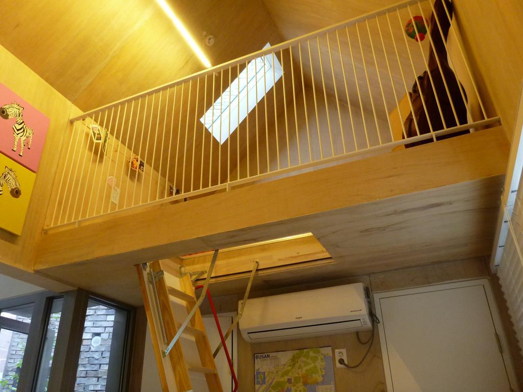 Inside Busan Hostel מראה חיצוני תמונה