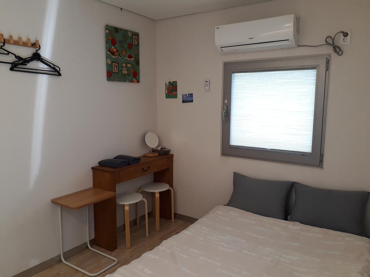 Inside Busan Hostel מראה חיצוני תמונה