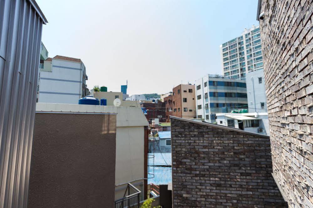 Inside Busan Hostel מראה חיצוני תמונה
