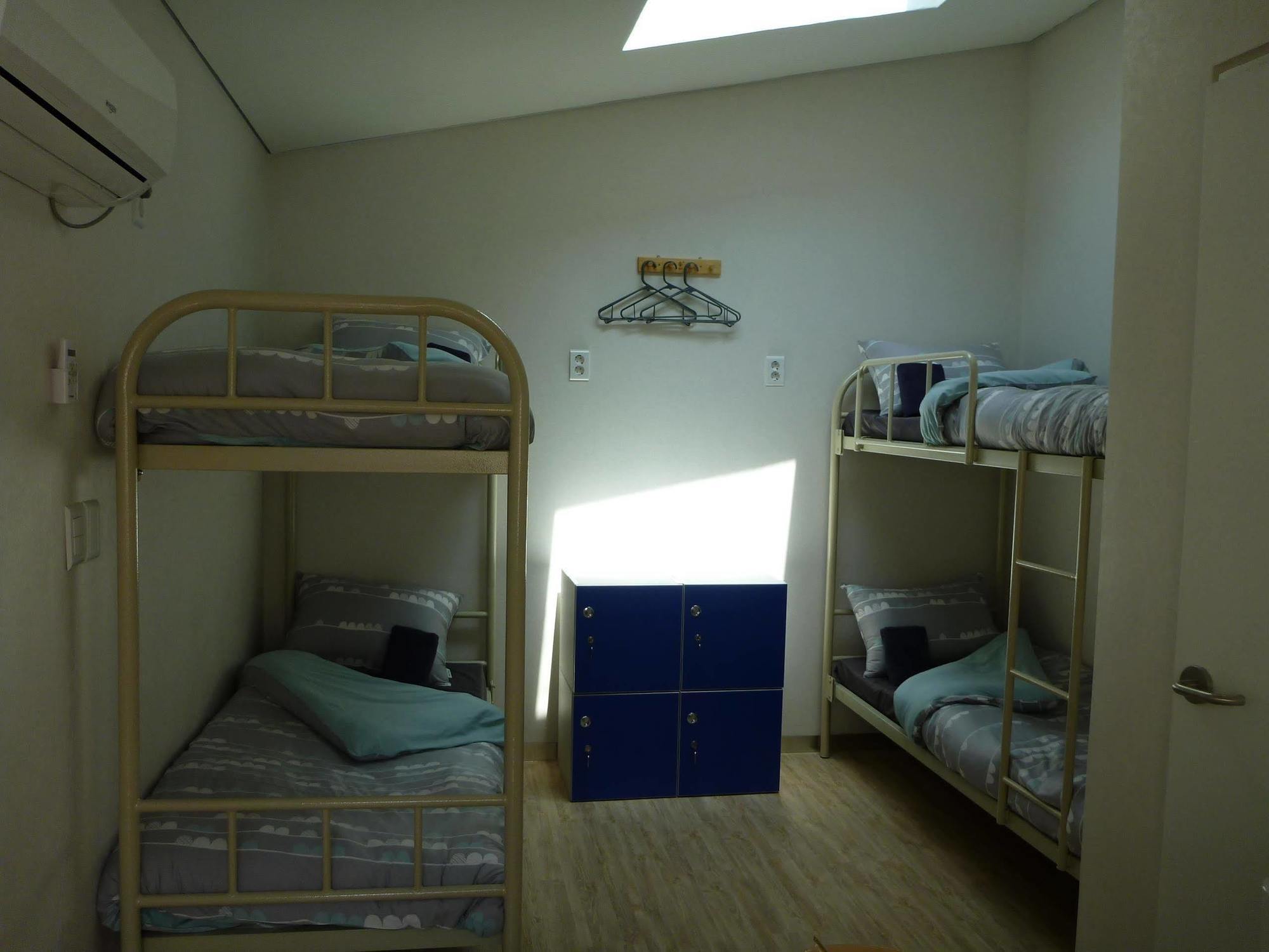 Inside Busan Hostel מראה חיצוני תמונה