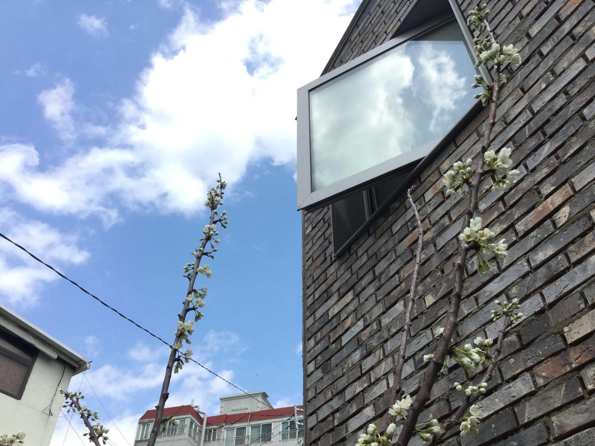 Inside Busan Hostel מראה חיצוני תמונה